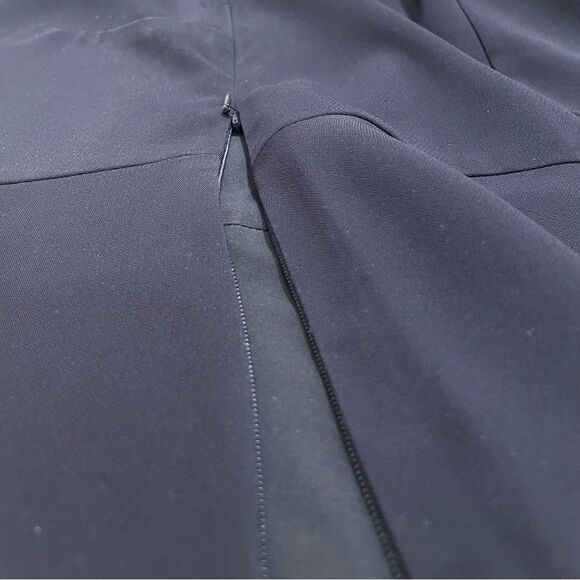 🔵 Talbots Navy Sleeveless Peplum Top – Rounded Neck – Size 6 - Picture 9 of 9